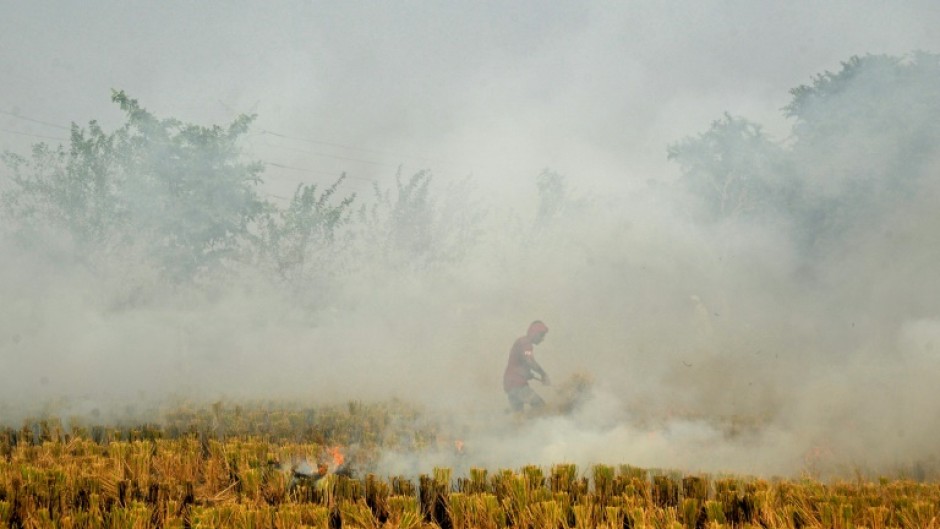 The burning of rice paddies after harvests across northern India takes place every year