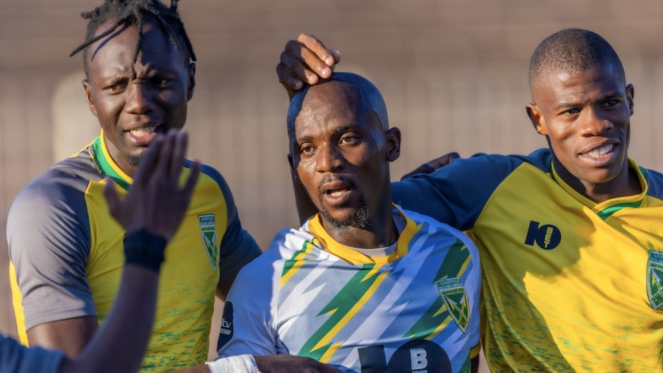 Nduduzo Sibiya of Golden Arrows (c) celebrates goal with teammates. Brian Rikhotso/BackpagePix