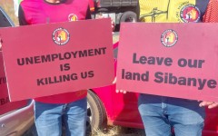 Hundreds of workers attended the protest, calling for better working conditions. eNCA/Hloni Mtimkulu