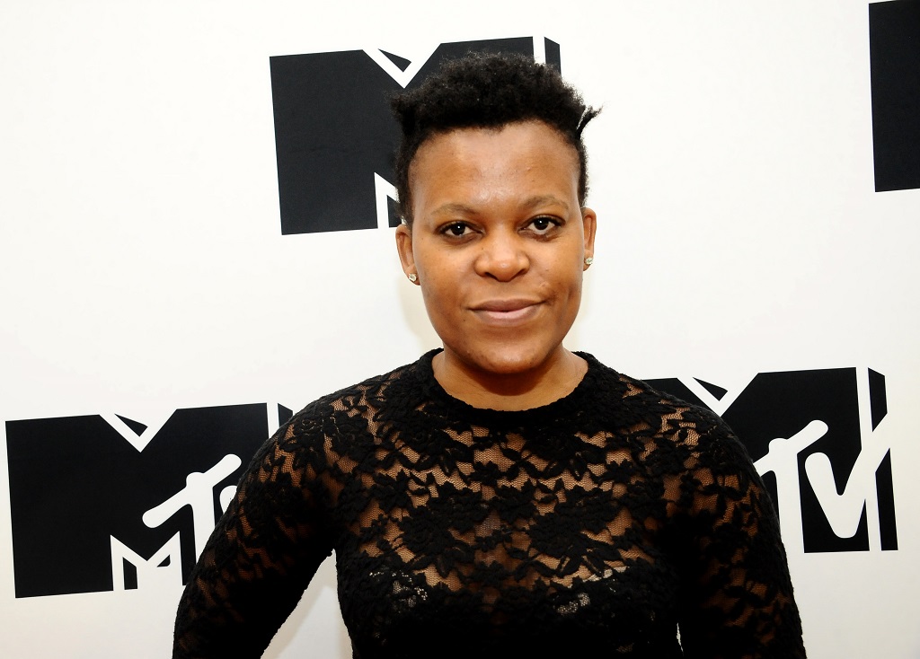 Zodwa Wabantu Happily Makes Out with New Toyboy in Public 