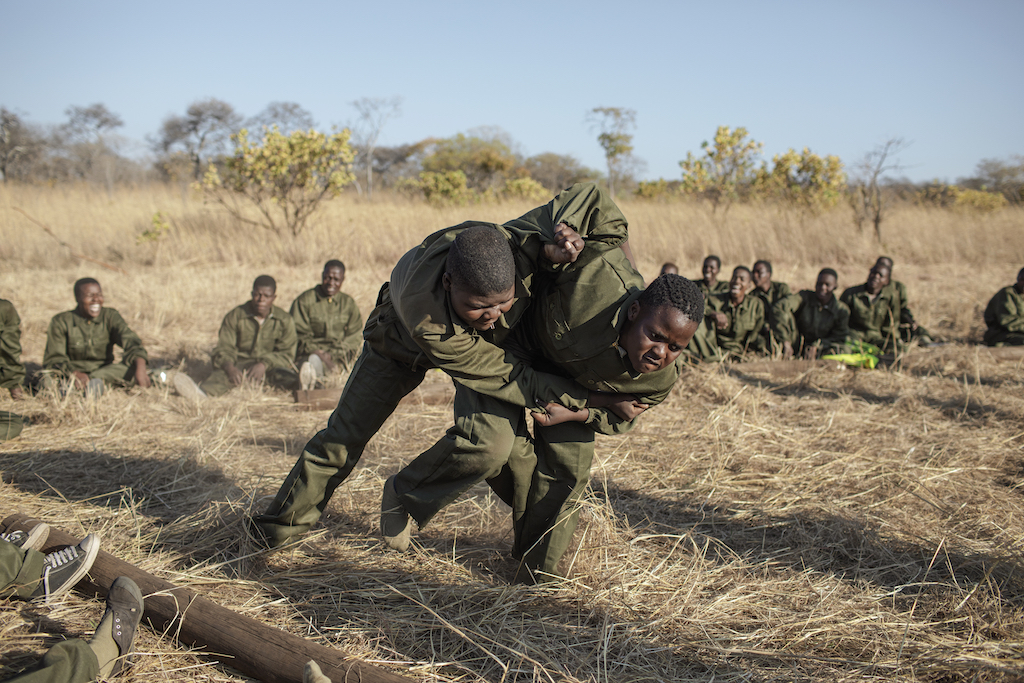 Zimbabwe's women-only rangers fight poaching | eNCA
