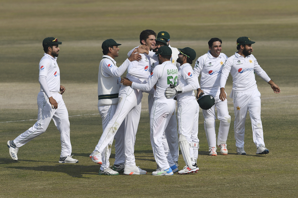 Pakistan win 2nd Test against Zimbabwe by innings to secure series | eNCA