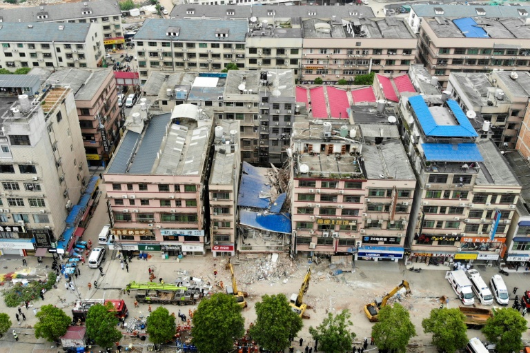 Chinese authorities have raised the number of people confirmed dead in a building collapse in Changsha to 53