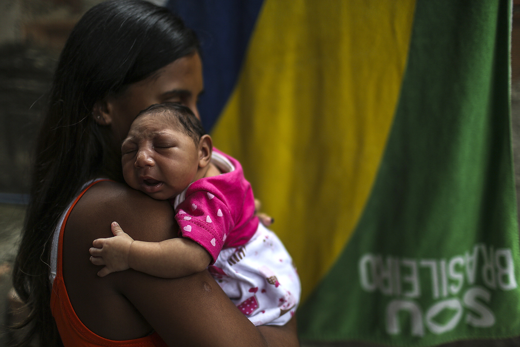 experts in Cape Verde Zika, microcephaly case |