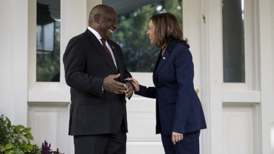 US Vice President Kamala Harris (R) welcomes South African President Cyril Ramaphosa
