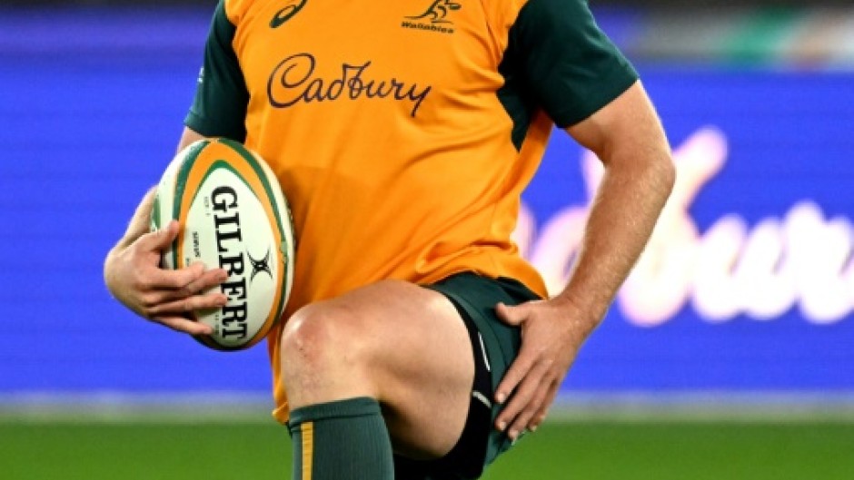 Fly-half Bernard Foley retains his place despite being penalised for time-wasting which led to New Zealand's Bledisloe Cup-winning try
