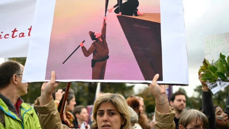 Rallies were held in more than 150 cities around the world at the weekend in support of the Iranian protest movment