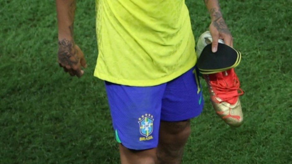 Neymar hurt his ankle in Brazil's 2-0 World Cup win against Serbia