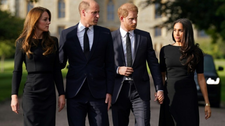Heir to the throne William and his wife Catherine invited Harry and Meghan to join them to view flowers left for the late monarch