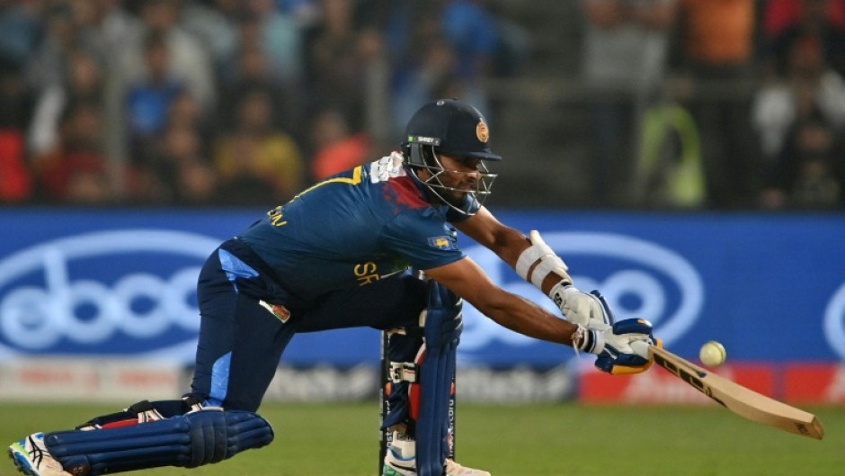 Skipper Dasun Shanaka smashed an unbeaten 56 off 22 balls to fire Sri Lanka to 206-6 against India