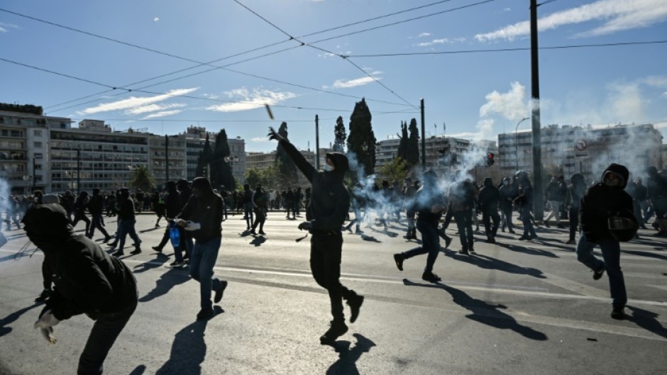 Tens of thousands demonstrated in Athens against last week's deadly train accident