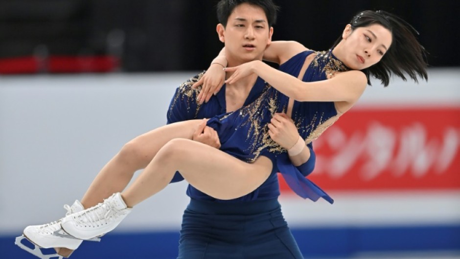 Miura and Kihara had taken the overnight lead with a personal-best short programme score