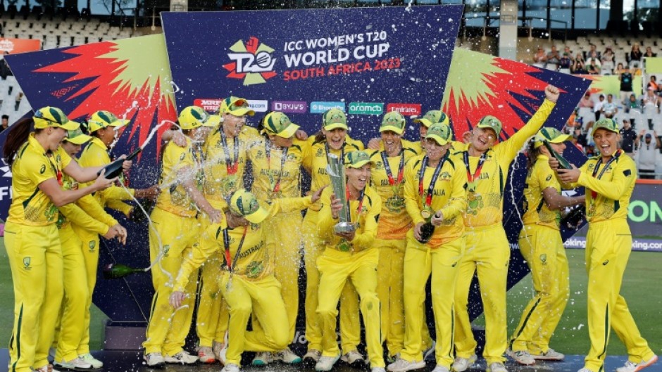 Australia's women cricketers have a secured a hefty pay rise