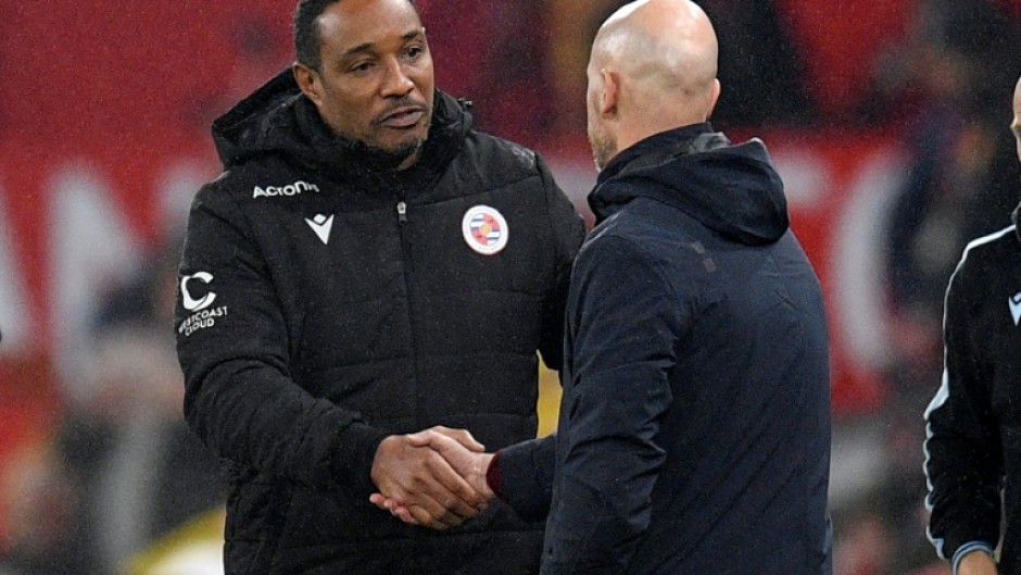 Reading manager Paul Ince (L)