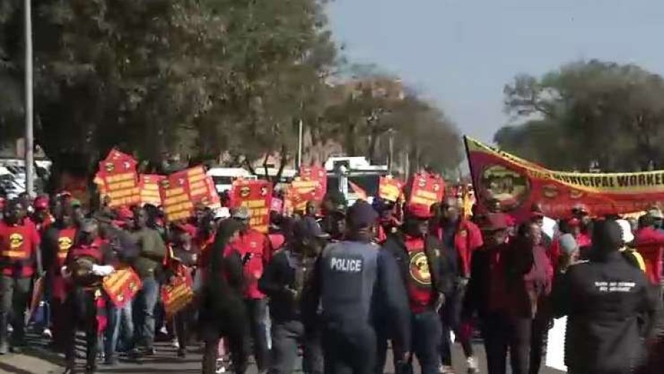 Striking Samwu members.