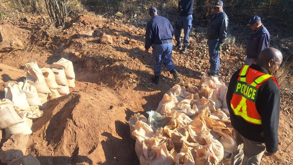 Police search for illegal miners. eNCA