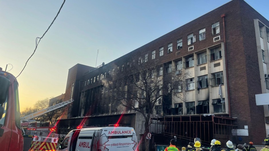 At least 20 people have died after a five storey building caught fire in Marshalltown in the Johannesburg city centre on Thursday.