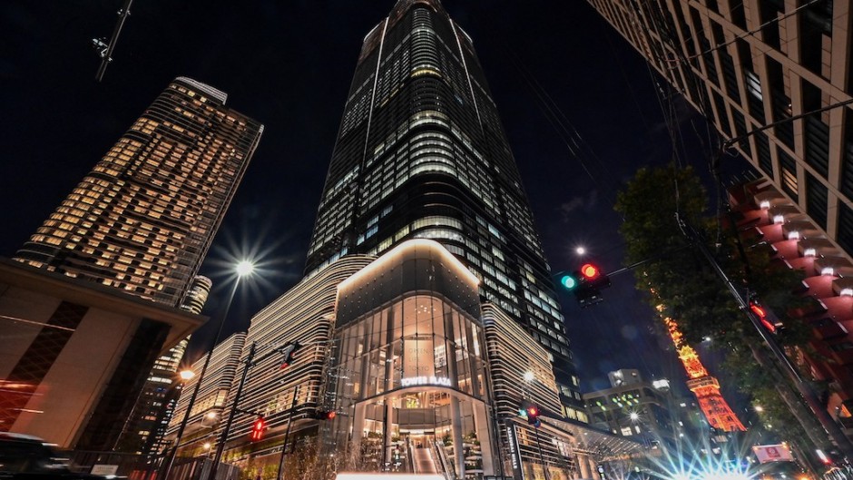 A view of Tokyo's newest skyscraper, the Azabudai Hills Mori JP Tower complex. AFP/Richard A. Brooks