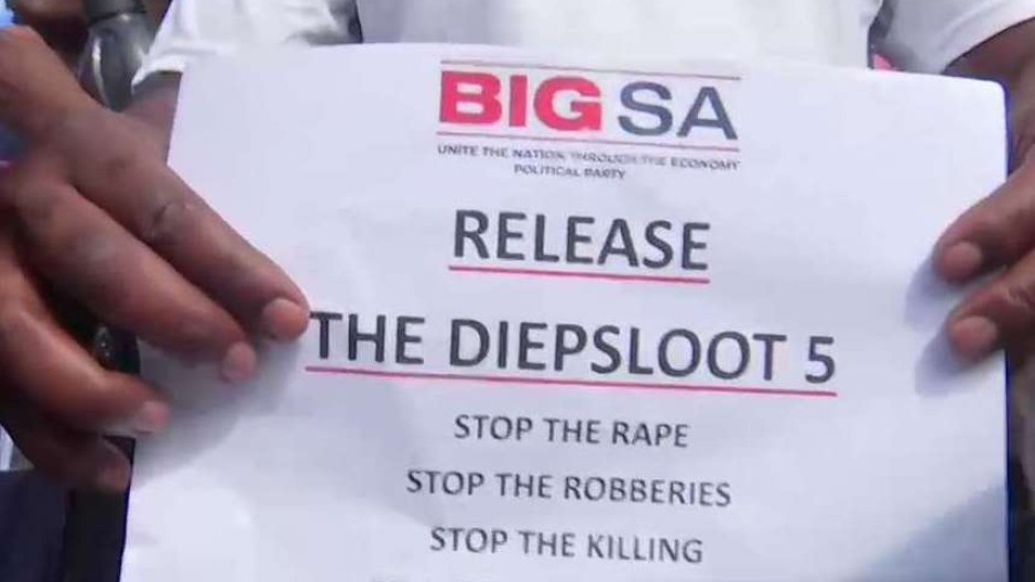 Supporters calling for the reease of the Diepsloot suspects.