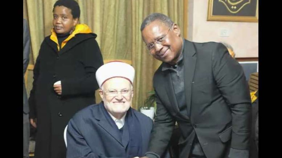 Reverend Frank Chikane visits Palestinian leaders