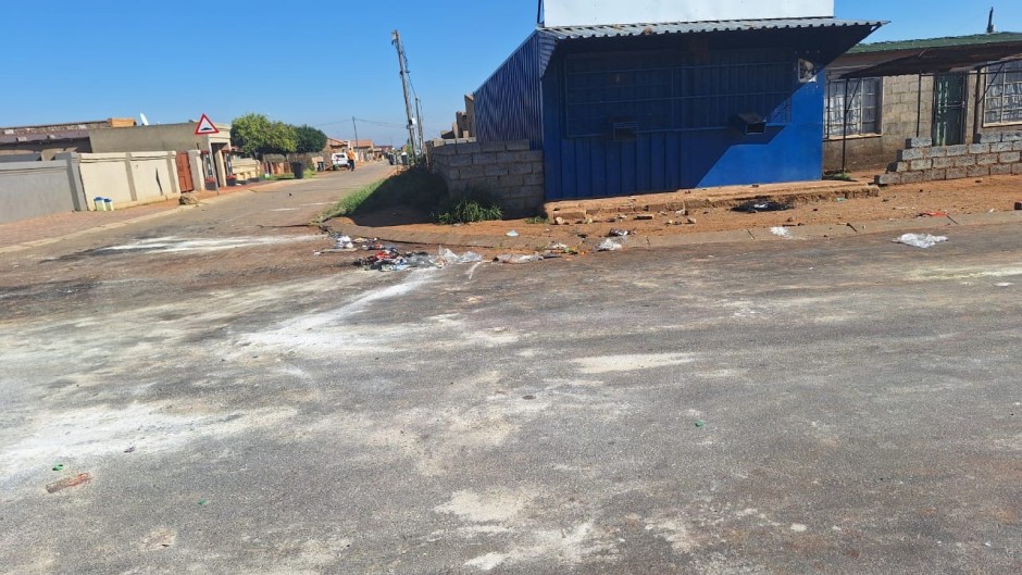 A spaza shop in Tsakane was closed. eNCA/Bafedile Moerane