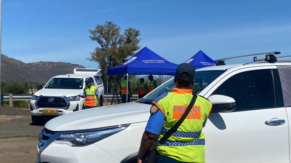 Provincial traffic officials are on full alert to ensure travellers reach their destinations safely. eNCA/Kevin Brandt