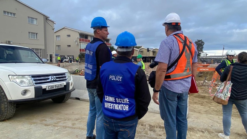 George Building Collapse : Crime scene investigators