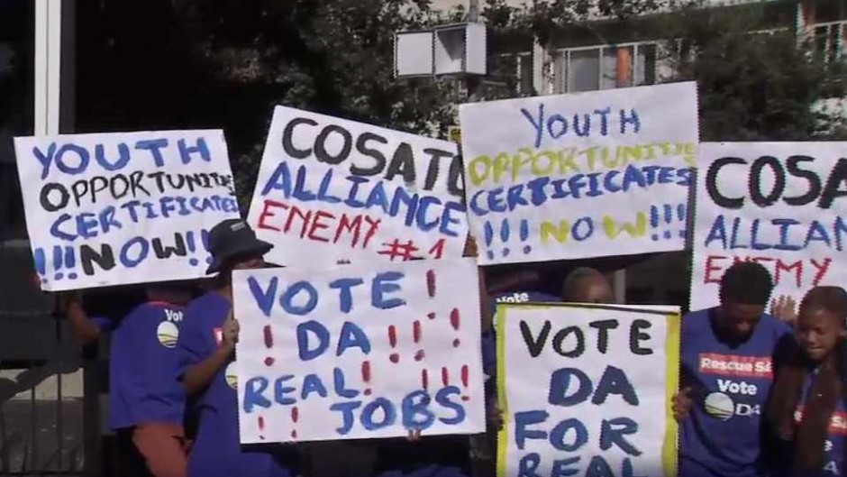 Party leader John Steenhuisen will lead a picket outside Cosatu House in Braamfontein. 