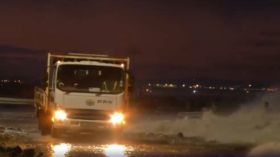 Severe weather hit Nelson Mandela Bay with Spring tides and rough seas causing havoc on the N2 national road.