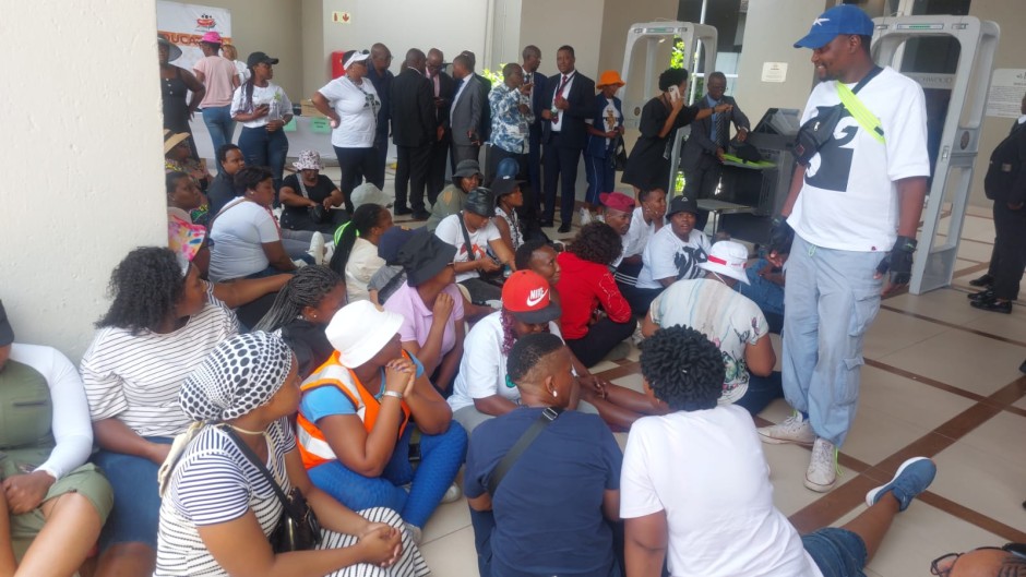 parents staged a sit-in at the Birchwood / eNCA