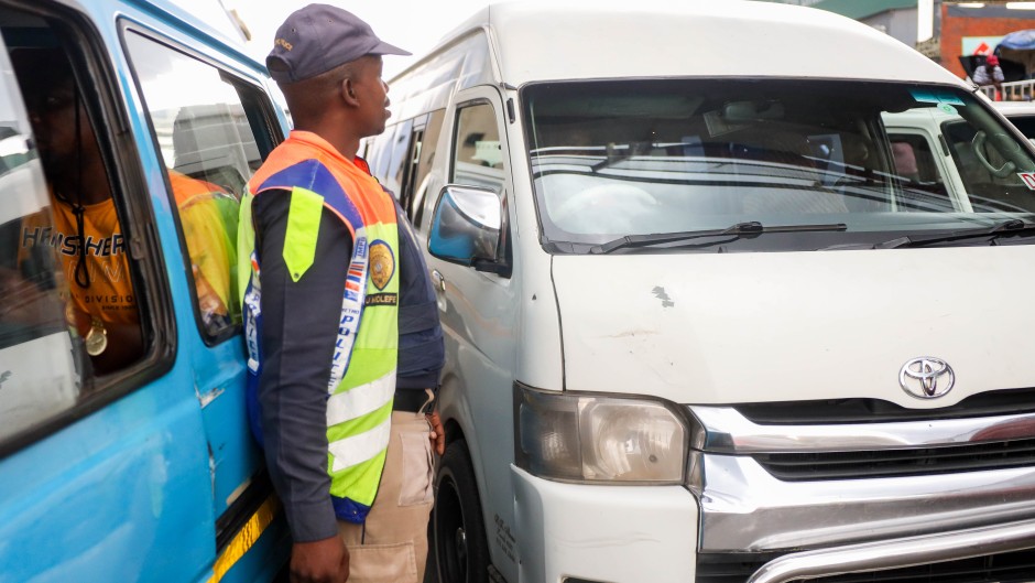 File: JMPD officers checking taxis at Chris Hani Baragwanath Taxi Rank. Gallo Images/Sharon Seretlo