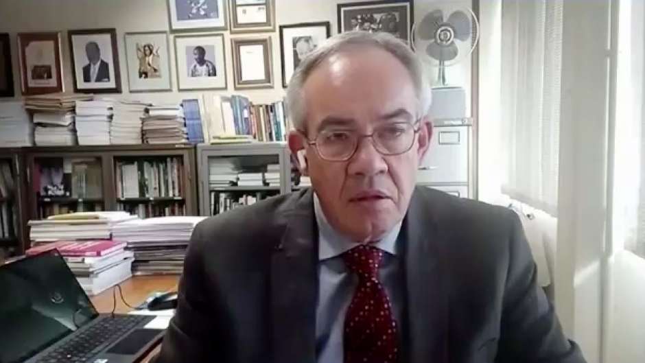 Professor Dirk Kotze