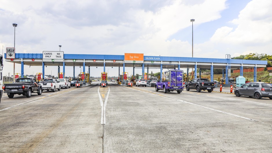 File: Holiday traffic at a toll gate. Gallo Images/OJ Koloti
