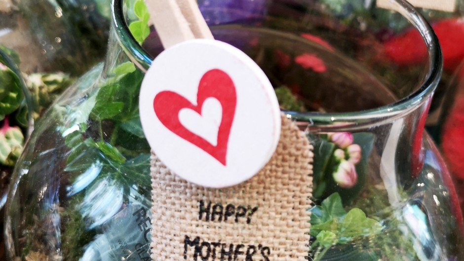 File: Flowers for Mother's Day. Barbara Gindl/APA-PictureDesk via AFP