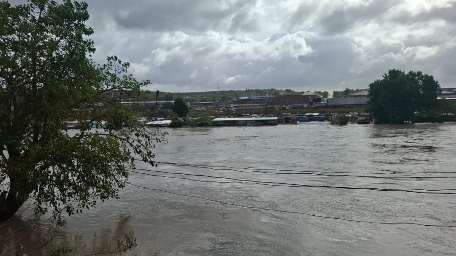 Flooding in the Eastern Cape. eNCA/Ronald Masinda