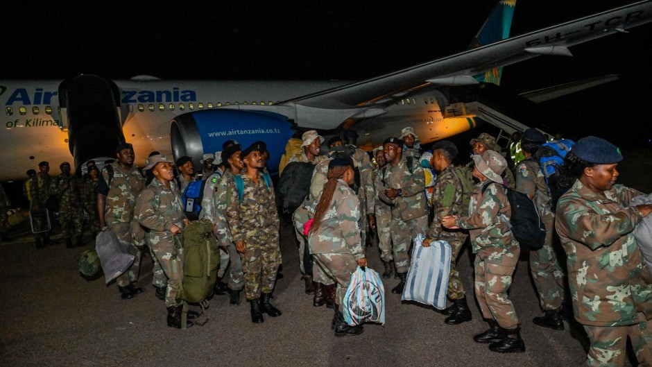 SANDF soldiers touchdown in Pretoria from DRC