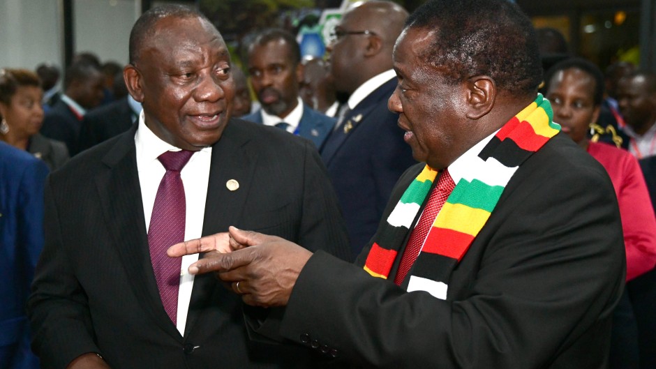 Cyril Ramaphosa and Emmerson Mnangagwa