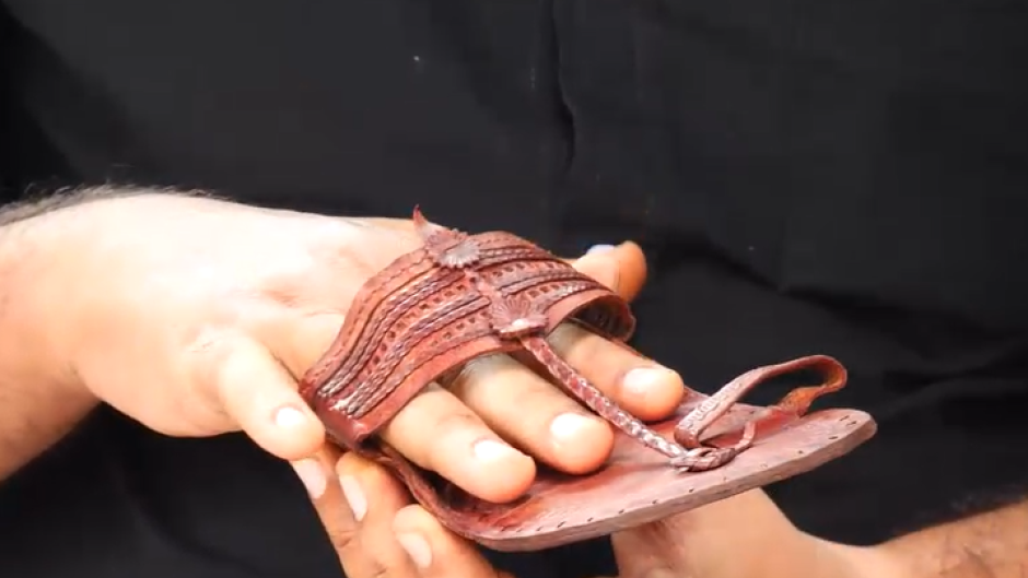 Sandal scandal Mumbai.png