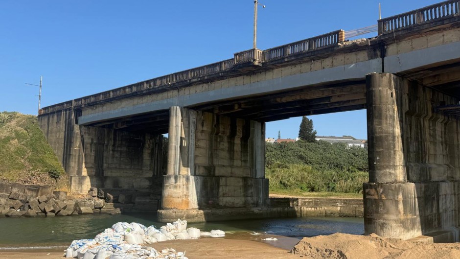 Umzimkhulu River Bridge in Port Shepstone