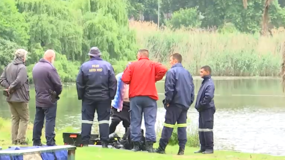 Teams search for missing person in Westdene Dam. Photo eNCA
