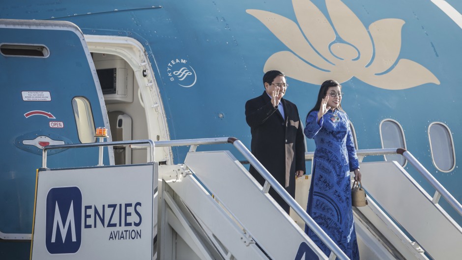 Pictures of Vietnamese Prime Minister Pham Minh Chinh arriving in South Africa.