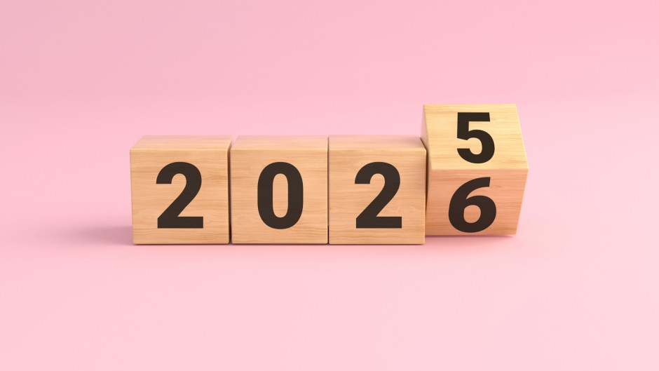 Wooden cubes showing the transition from year 2025 to 2026. GettyImages/Imagerouges