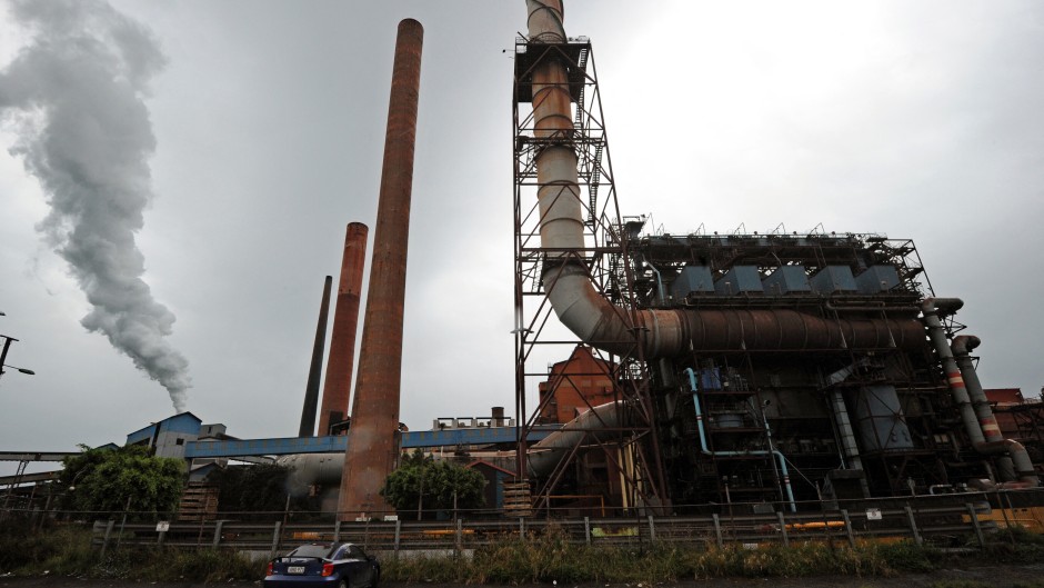 The BlueScope Steel refinery in Port Kembla near Sydney. AFP/Torsten Blackwood