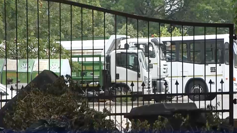 Pikitup casual workers' protest leads to overflowing bins