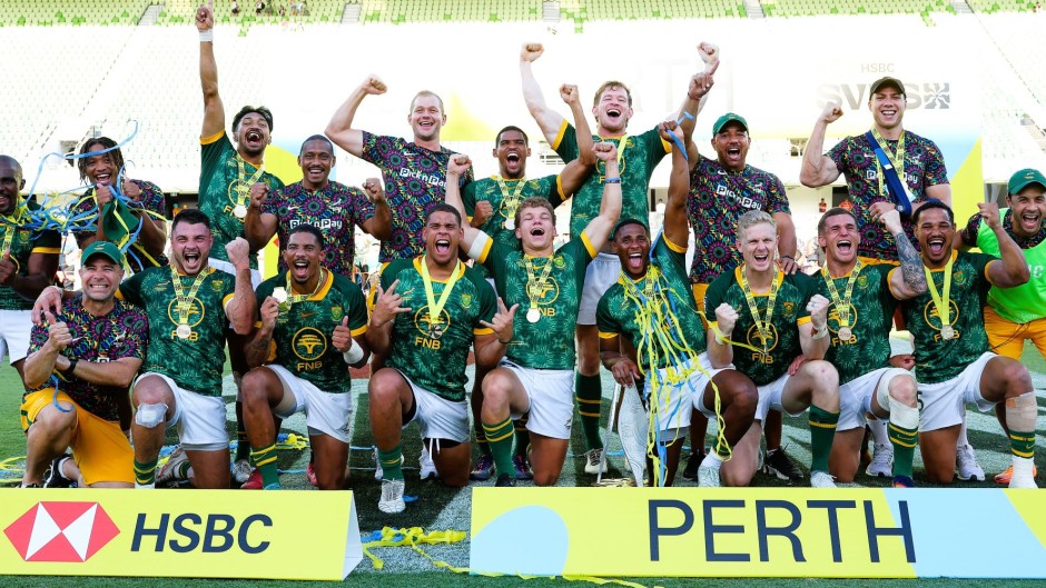 The Blitzboks lift the trophy. X/@Blitzboks