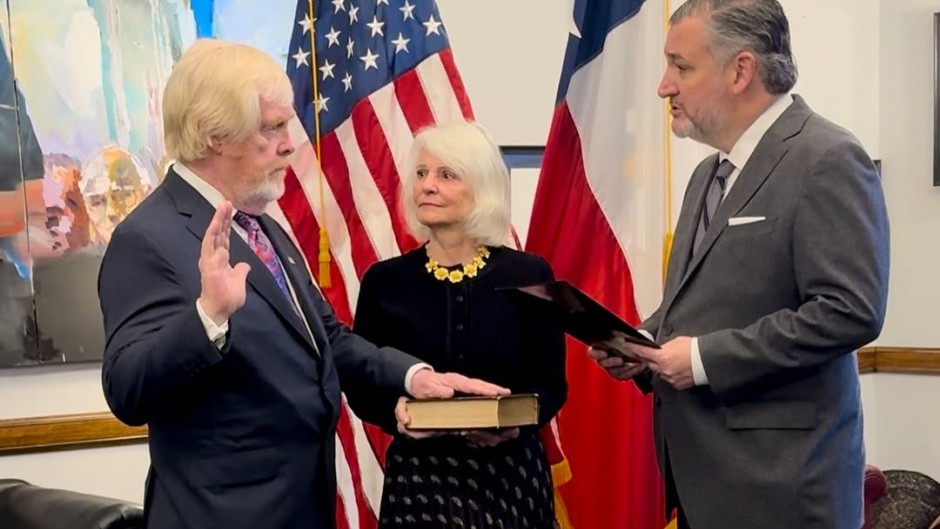 US ambassador-Designate to SA, Leo Bozell during his swearing in. X/@USEmbassySA