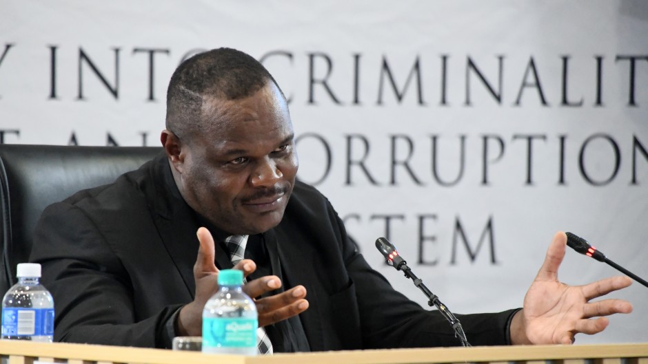 Sergeant Fannie Nkosi testifies at the Madlanga Commission. Gallo Images/Frennie Shivambu