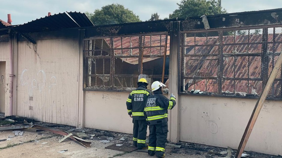 Firefighters at the scene of the Riverlea school fire. eNCA