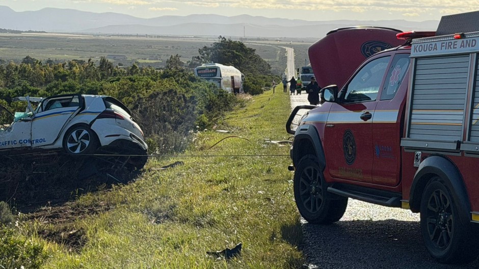 260427_bus accident jbay