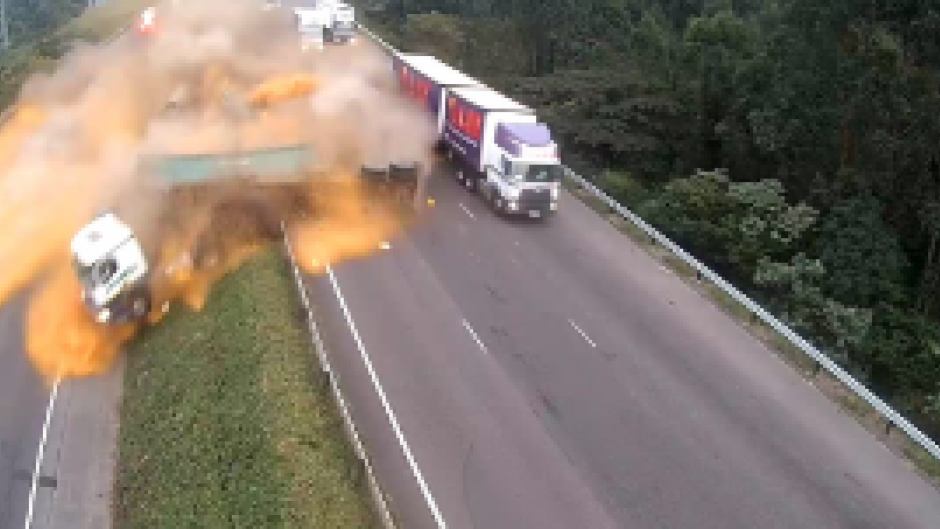 - One person has died after a multi-vehicle crash on the N3 between Mariannhill Toll Plaza and the Shongweni off ramp.